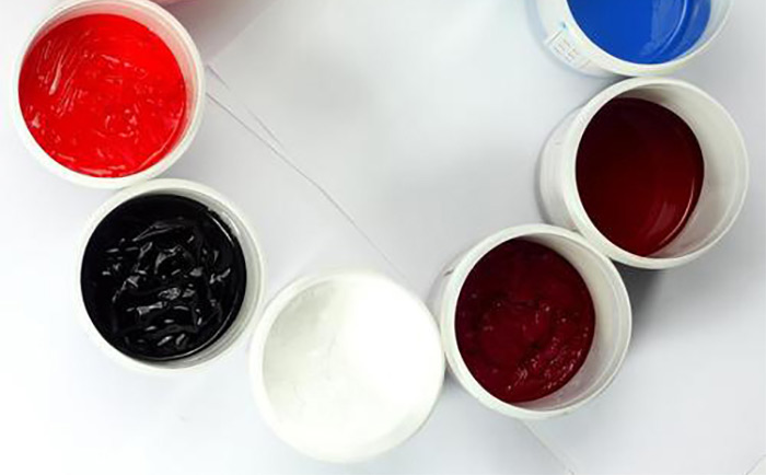 （圖：水性工業漆分散劑的作用）